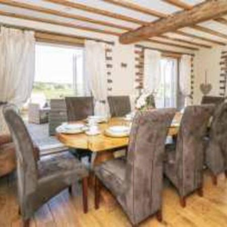 Meagill Farmhouse Hot Tub Bbq Hut Villa Otley  Eksteriør billede